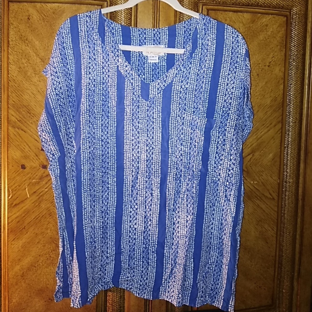 Noa Noa Flowy Top 💙